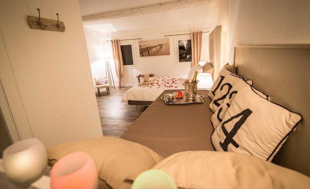 ลา แมซง กุสตาฟ Bed & Breakfast นาร์บอนน์ ห้อง รูปภาพ